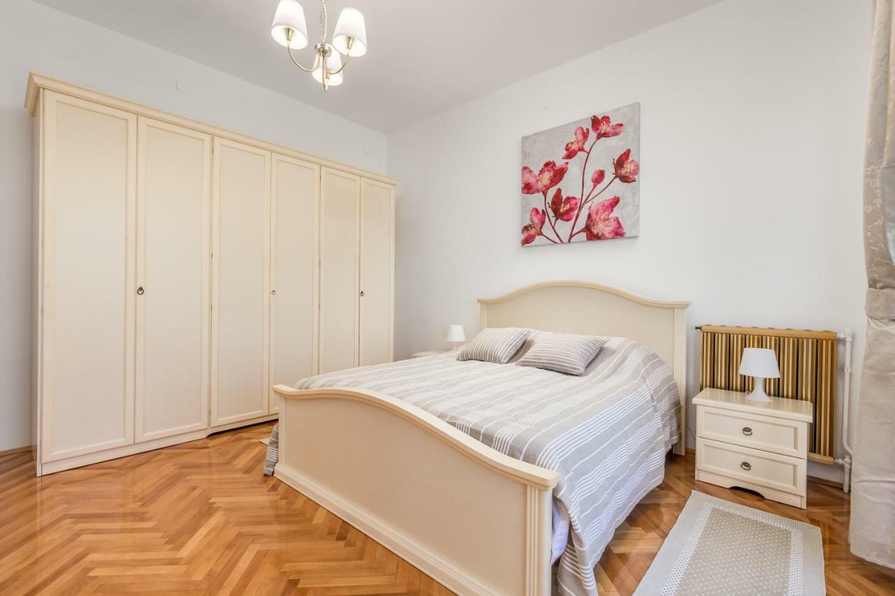 הוילה Ičići Family House Sara מראה חיצוני תמונה